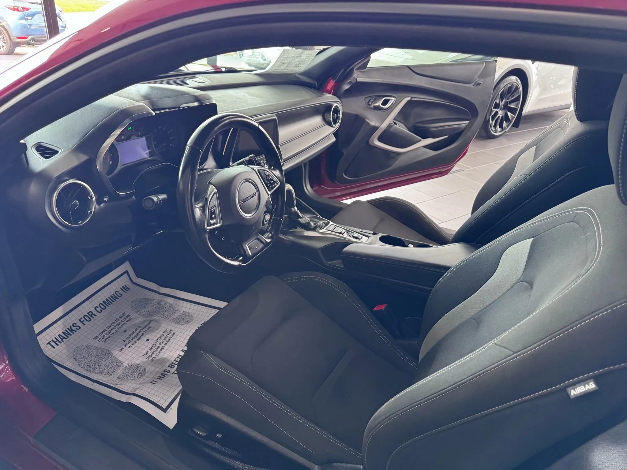 Used 2021 Chevrolet Camaro LT w/ Technology Package image 9