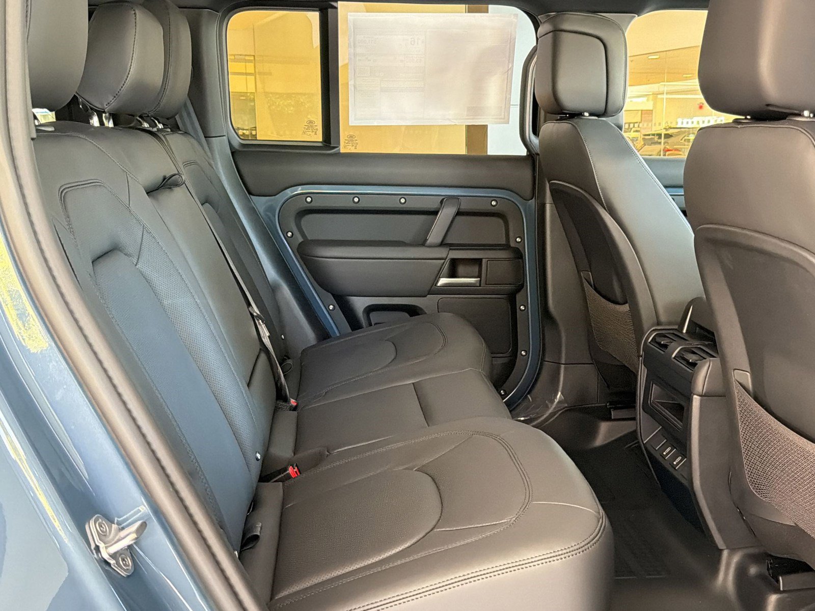 New 2026 Land Rover Defender 110 X-Dynamic SE AWD/4WD image 30