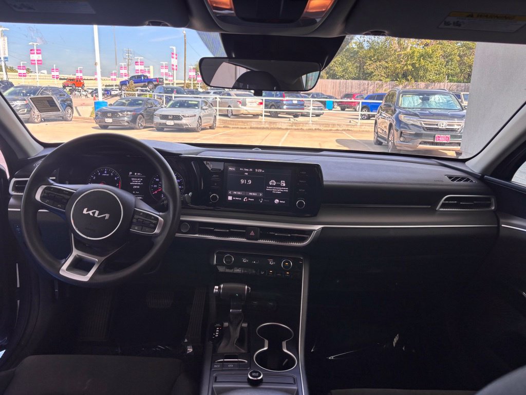 Used 2022 Kia K5 LXS FWD image 7