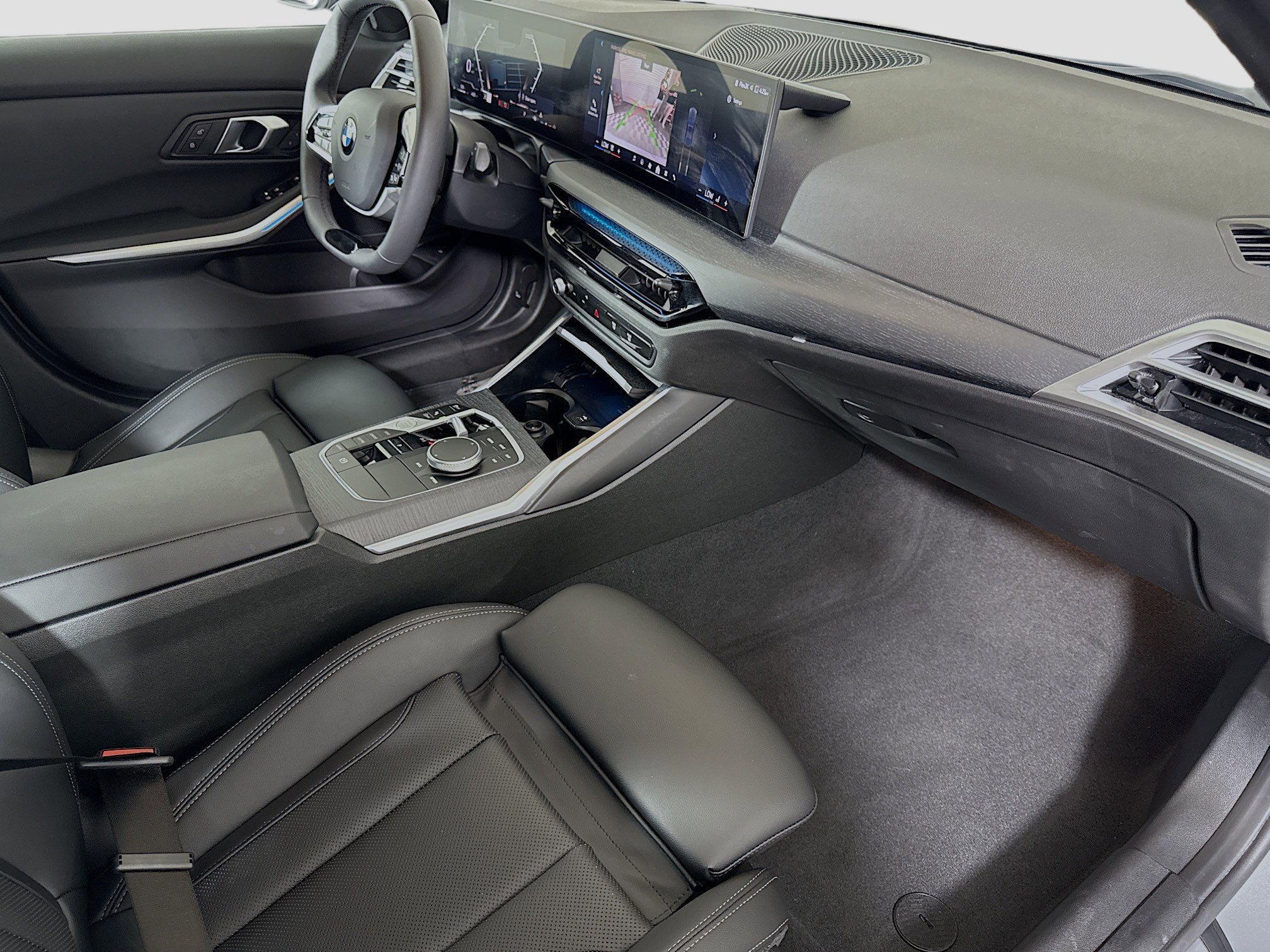 Used 2025 BMW 330i Sedan image 27