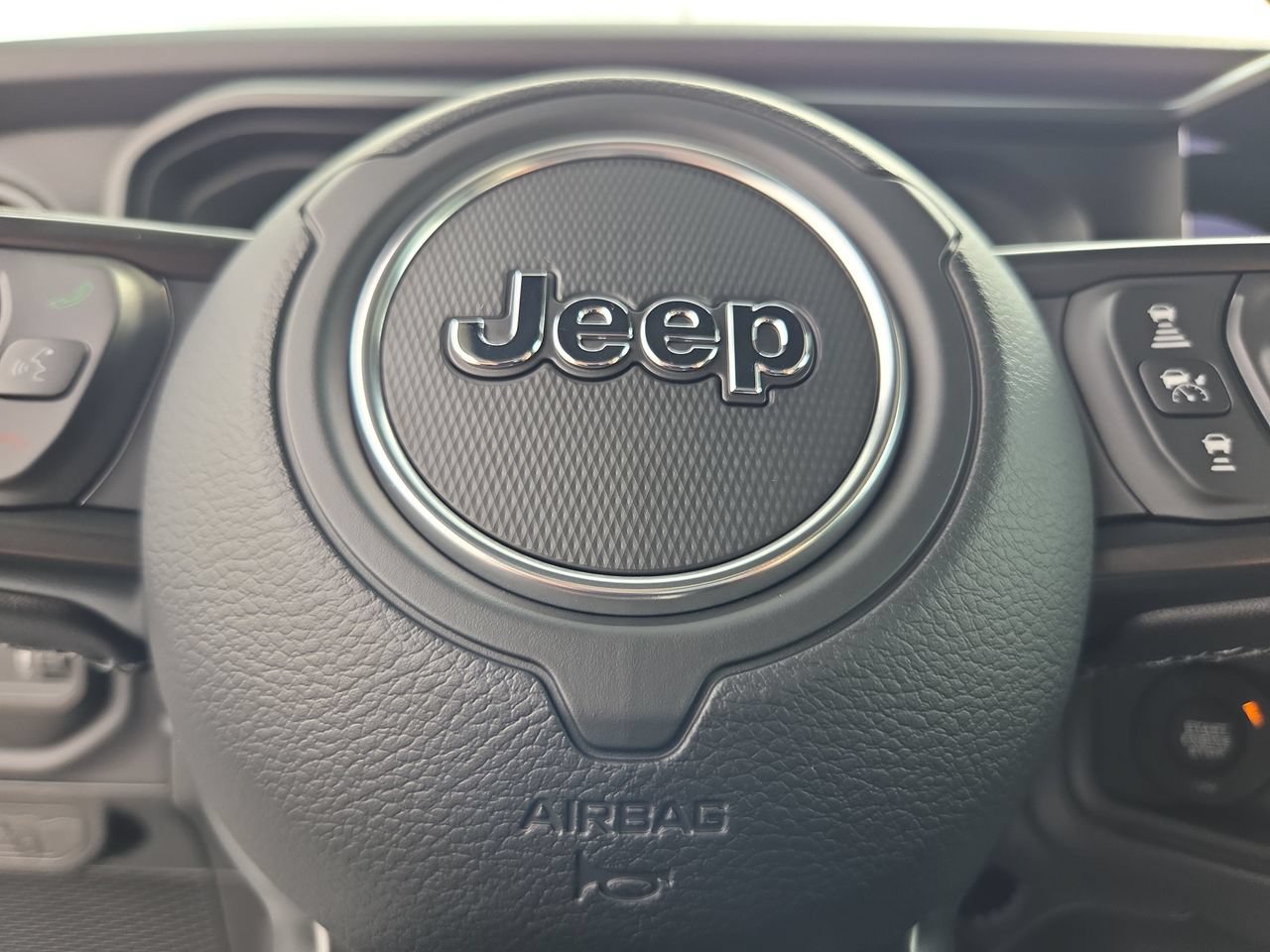 New 2027 Jeep Wrangler Unlimited Rubicon AWD/4WD image 6