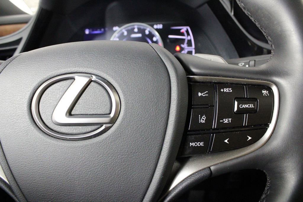 Used 2024 Lexus ES 350 w/ Premium Package image 25