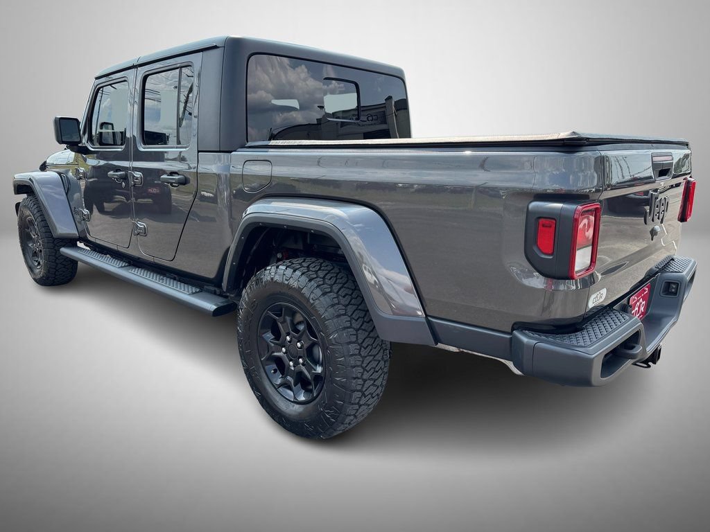 Used 2023 Jeep Gladiator Overland AWD/4WD image 4
