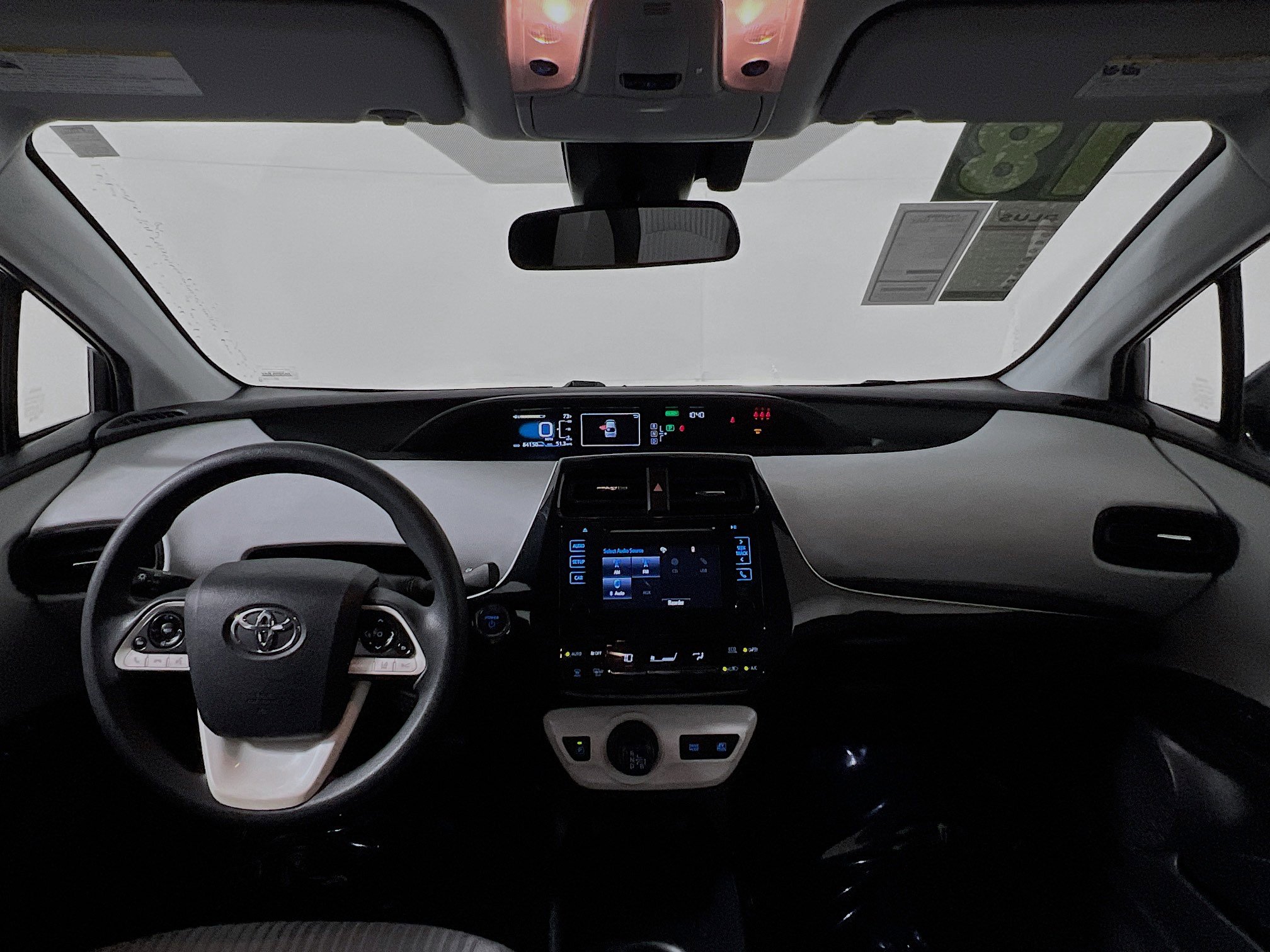 Used 2018 Toyota Prius Four image 30