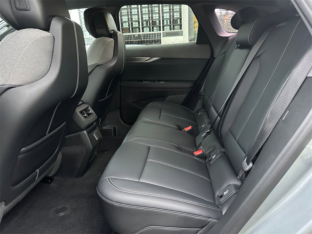 New 2026 Cadillac Optiq Luxury 1 image 15