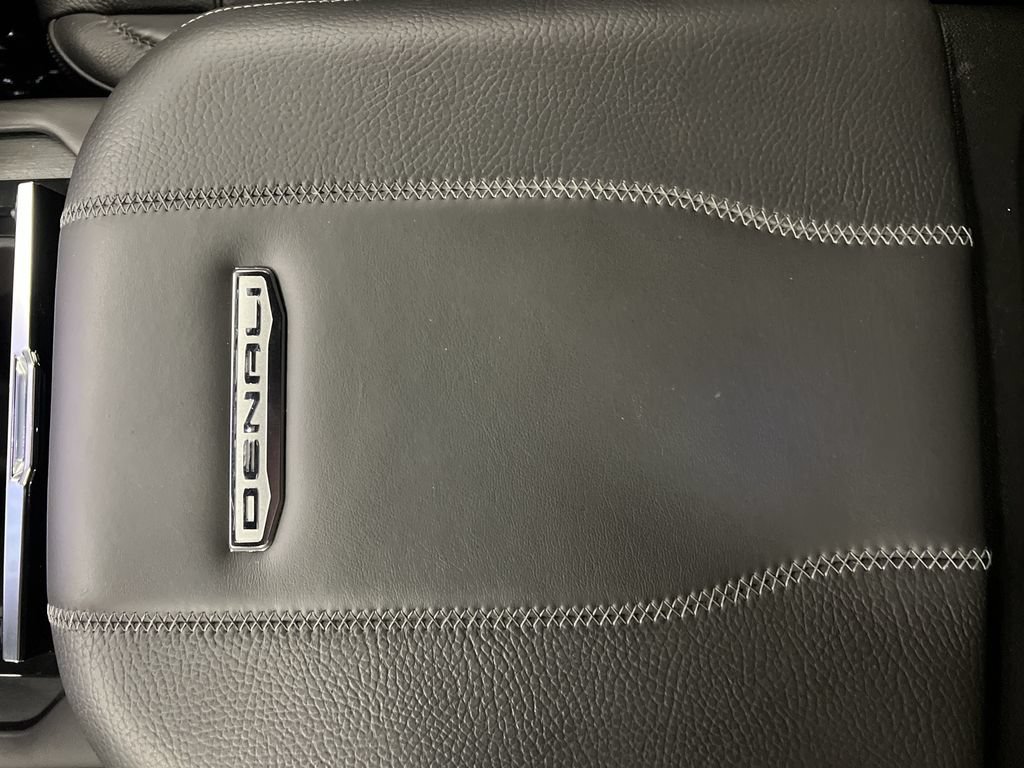 Certified 2025 GMC Yukon Denali AWD/4WD image 28