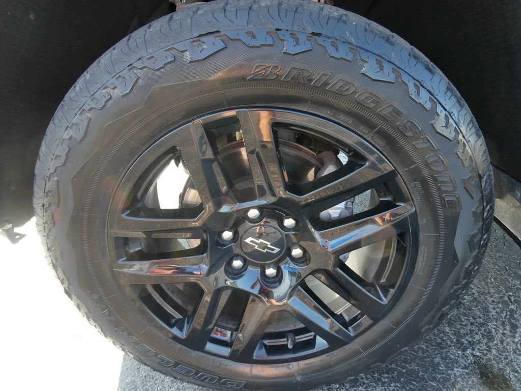 Certified 2022 Chevrolet Silverado 1500 LT Trail Boss w/ LT Trail Boss Premium Package AWD/4WD image 11