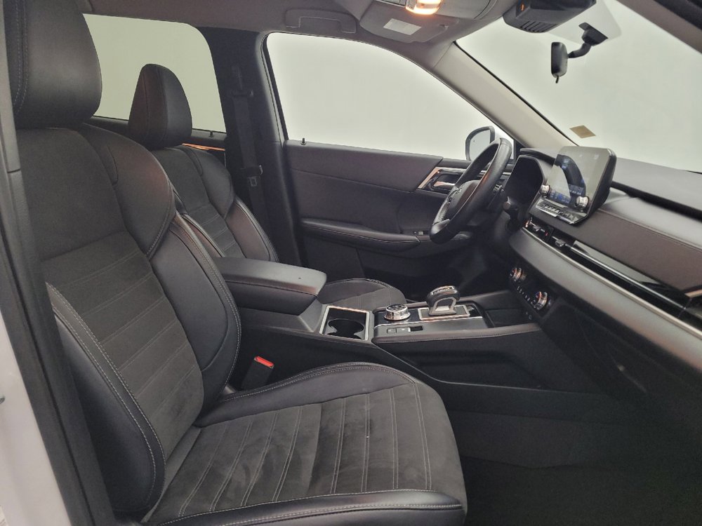 Used 2024 Mitsubishi Outlander SE AWD/4WD image 21