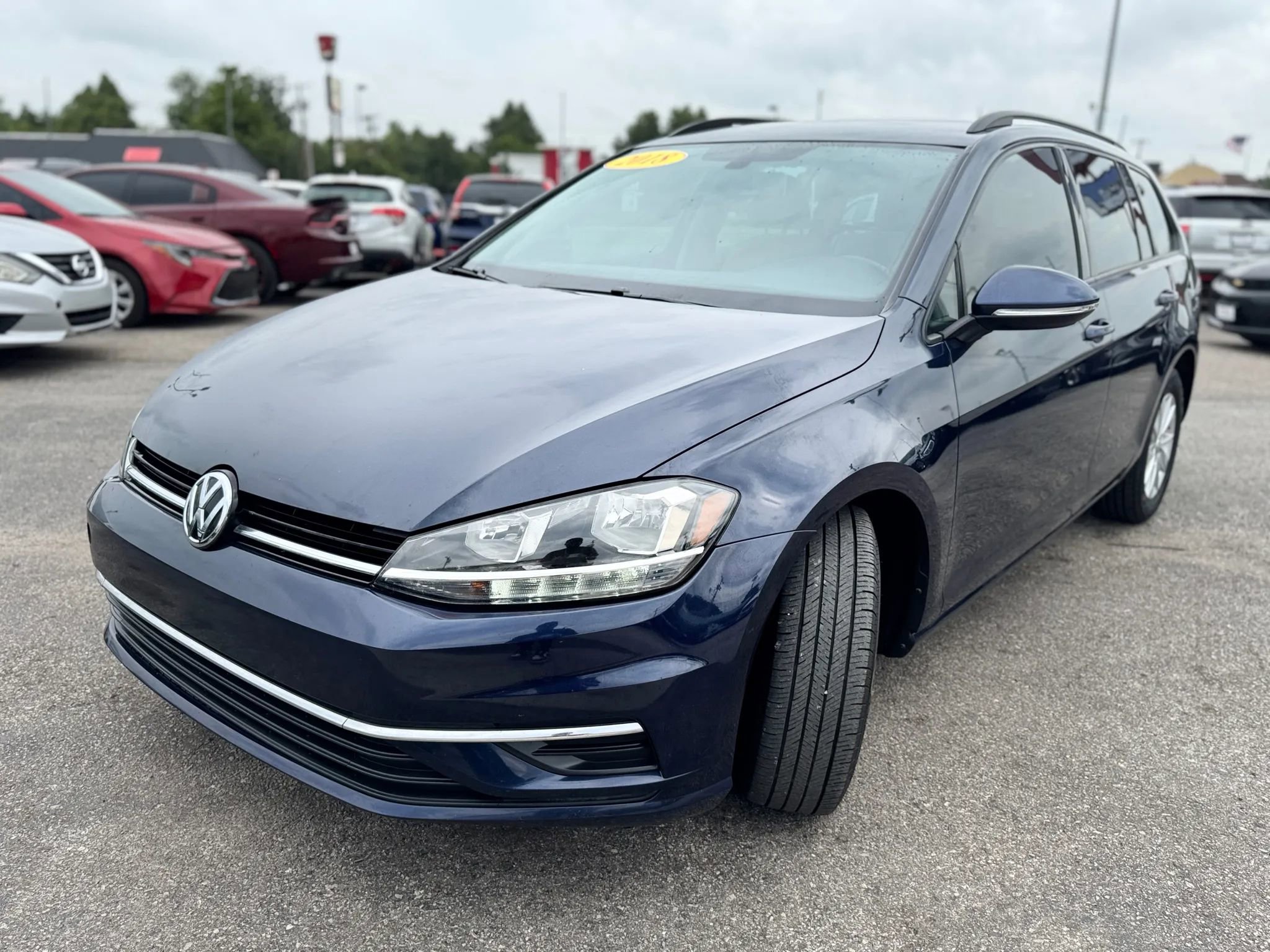 Used 2018 Volkswagen Golf S FWD image 6