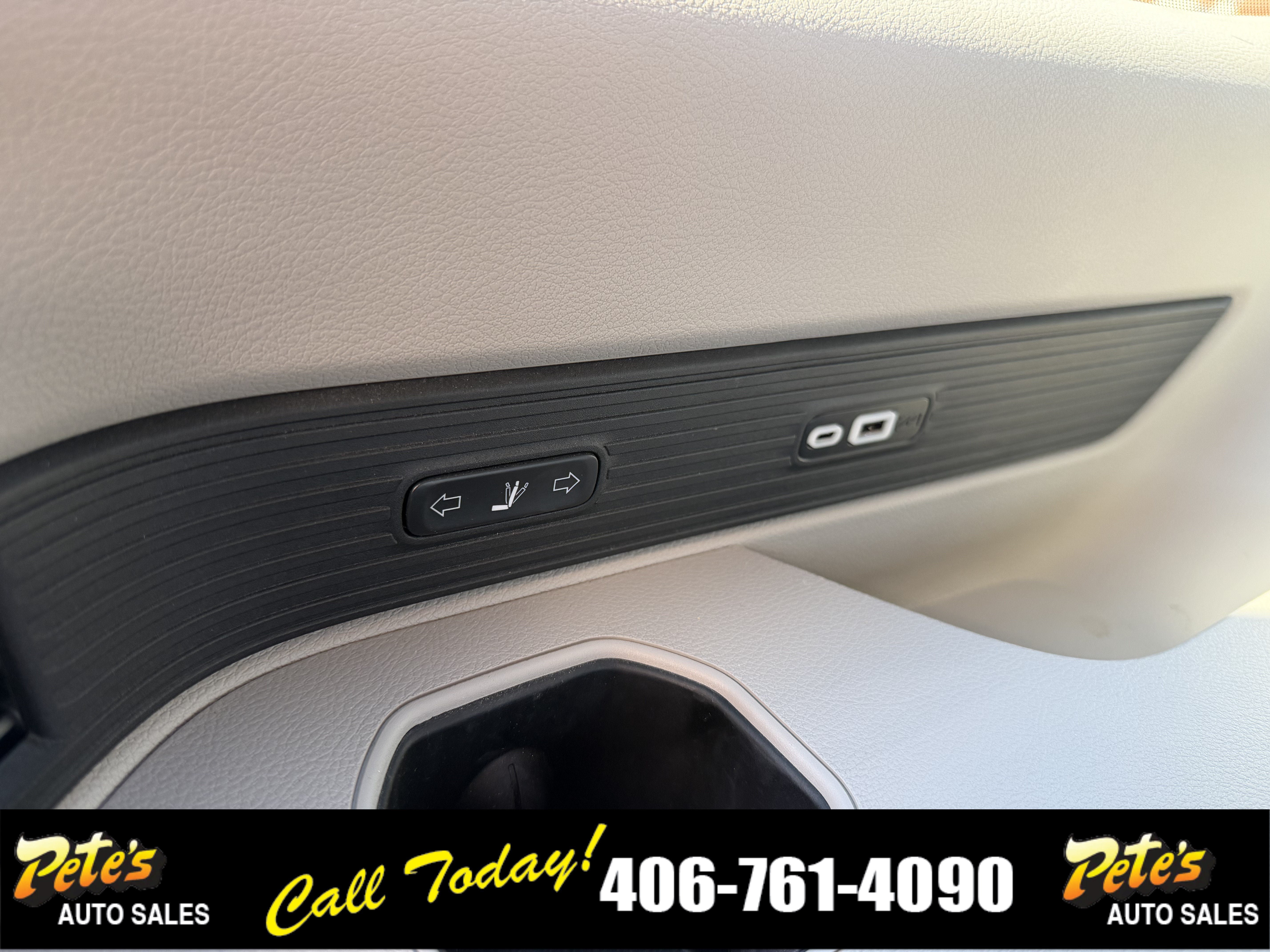 Used 2022 Jeep Wagoneer Series III w/ Flexible Seating Group AWD/4WD image 43