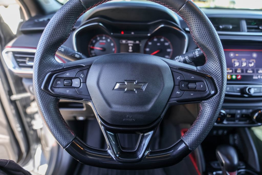 Used 2021 Chevrolet TrailBlazer RS w/ Convenience Package image 12