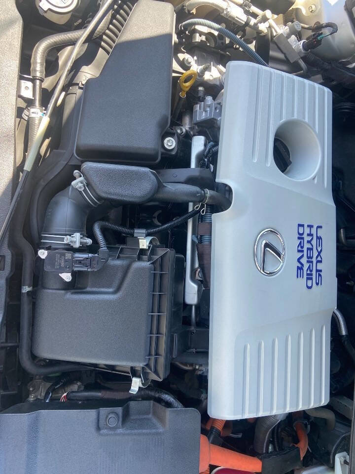 Used 2012 Lexus CT 200h Premium image 11