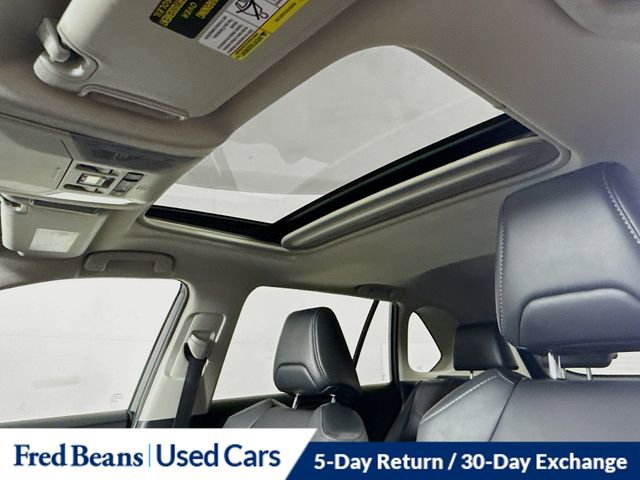 Used 2022 Toyota RAV4 XLE Premium image 22