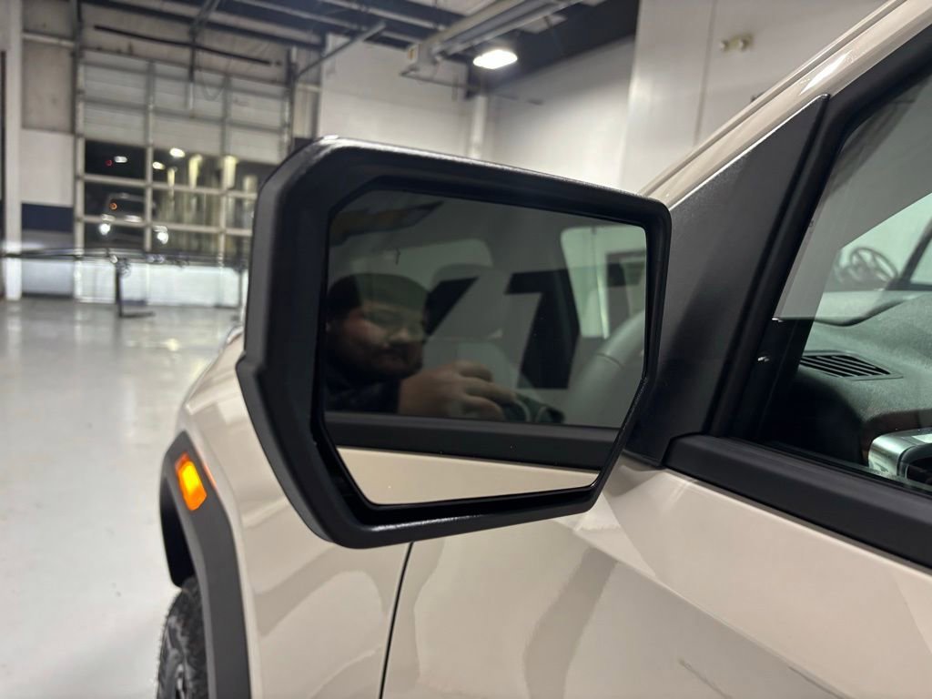 New 2026 GMC Canyon Elevation w/ Convenience Package RWD image 9