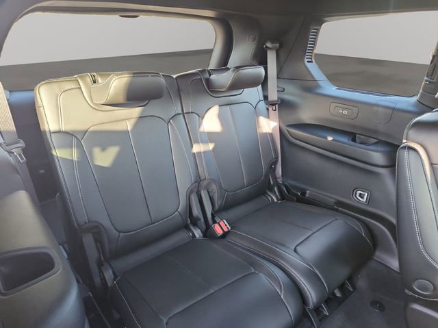 New 2025 Jeep Grand Cherokee L Limited w/ Luxury Tech Group II image 35