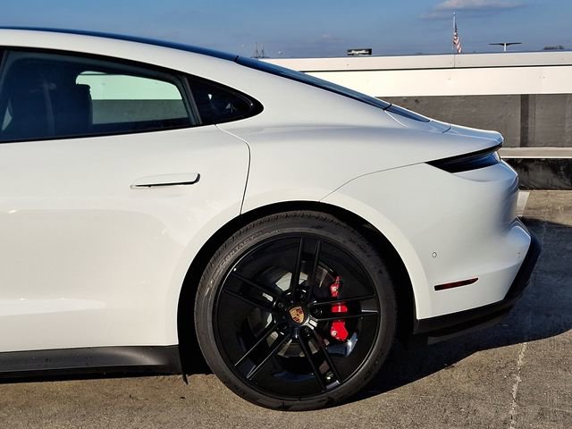 New 2025 Porsche Taycan 4S image 8