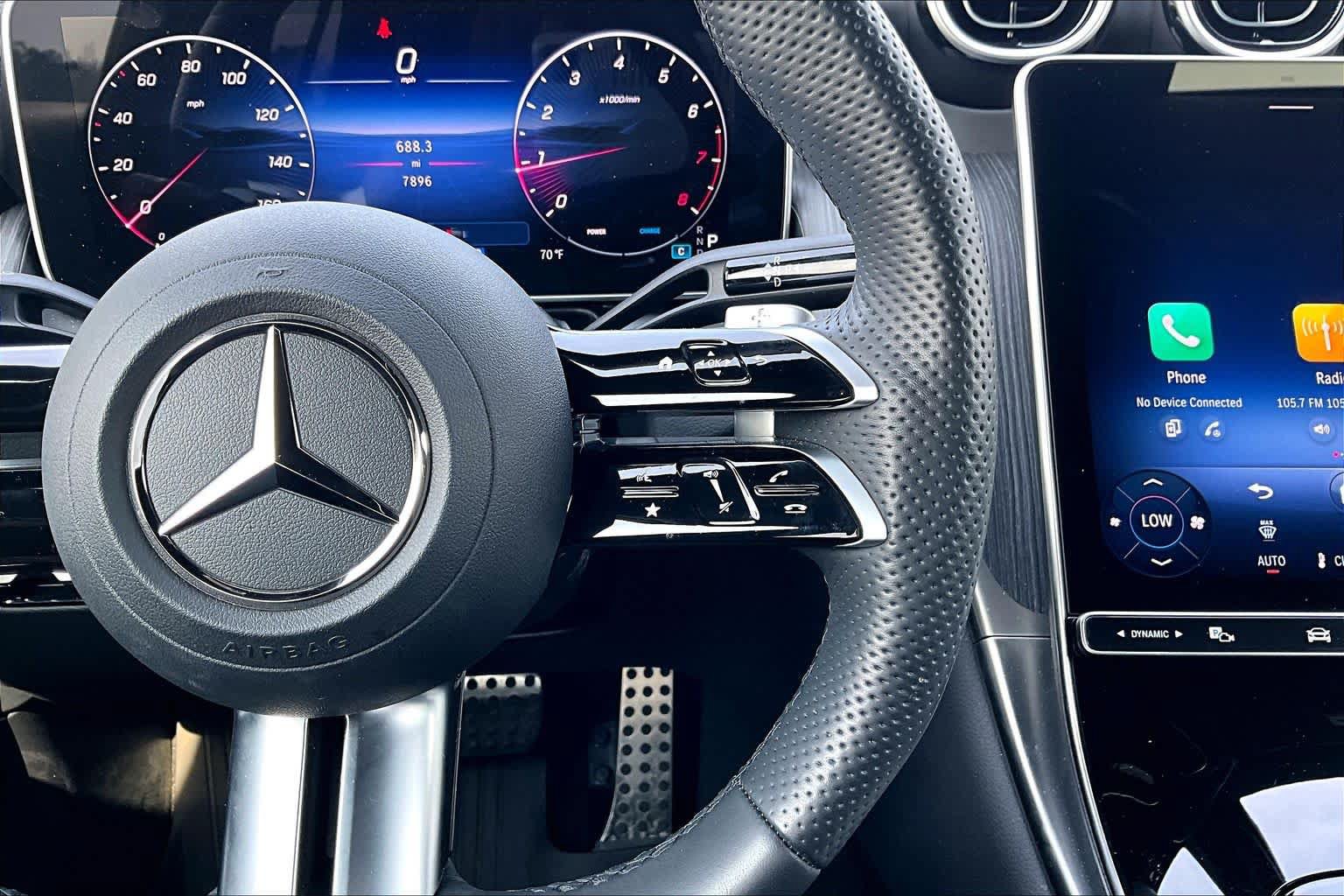Used 2025 Mercedes-Benz GLC 300 image 25