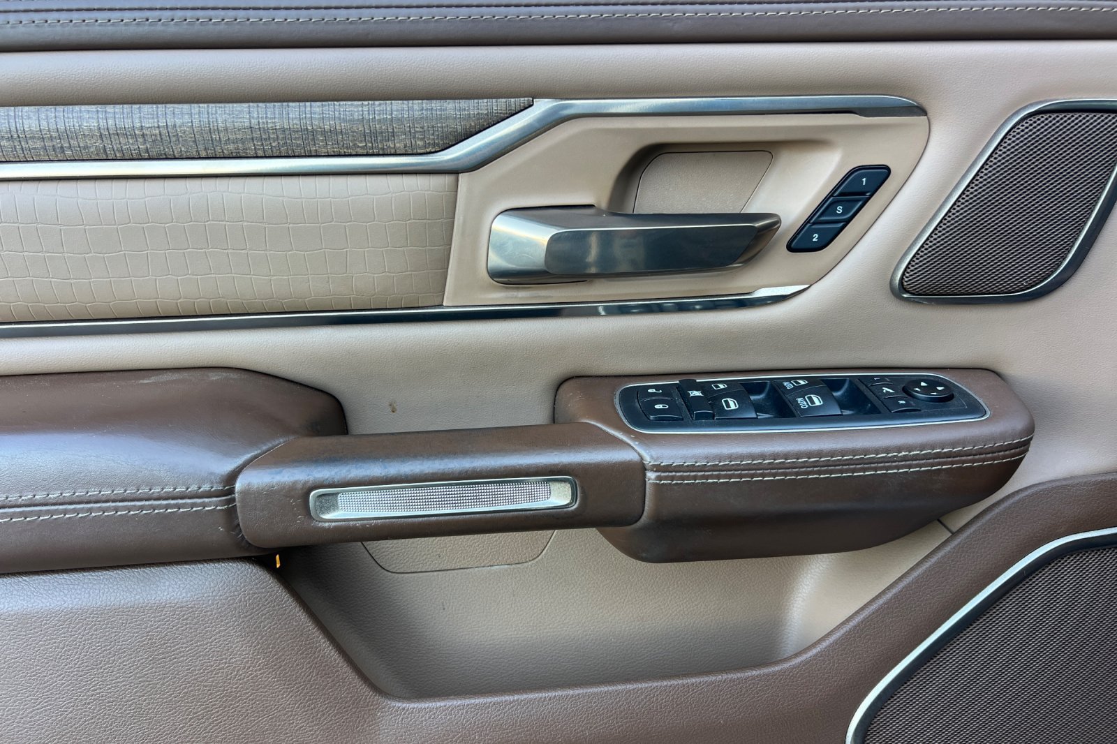 Used 2020 RAM 1500 Limited RWD image 12