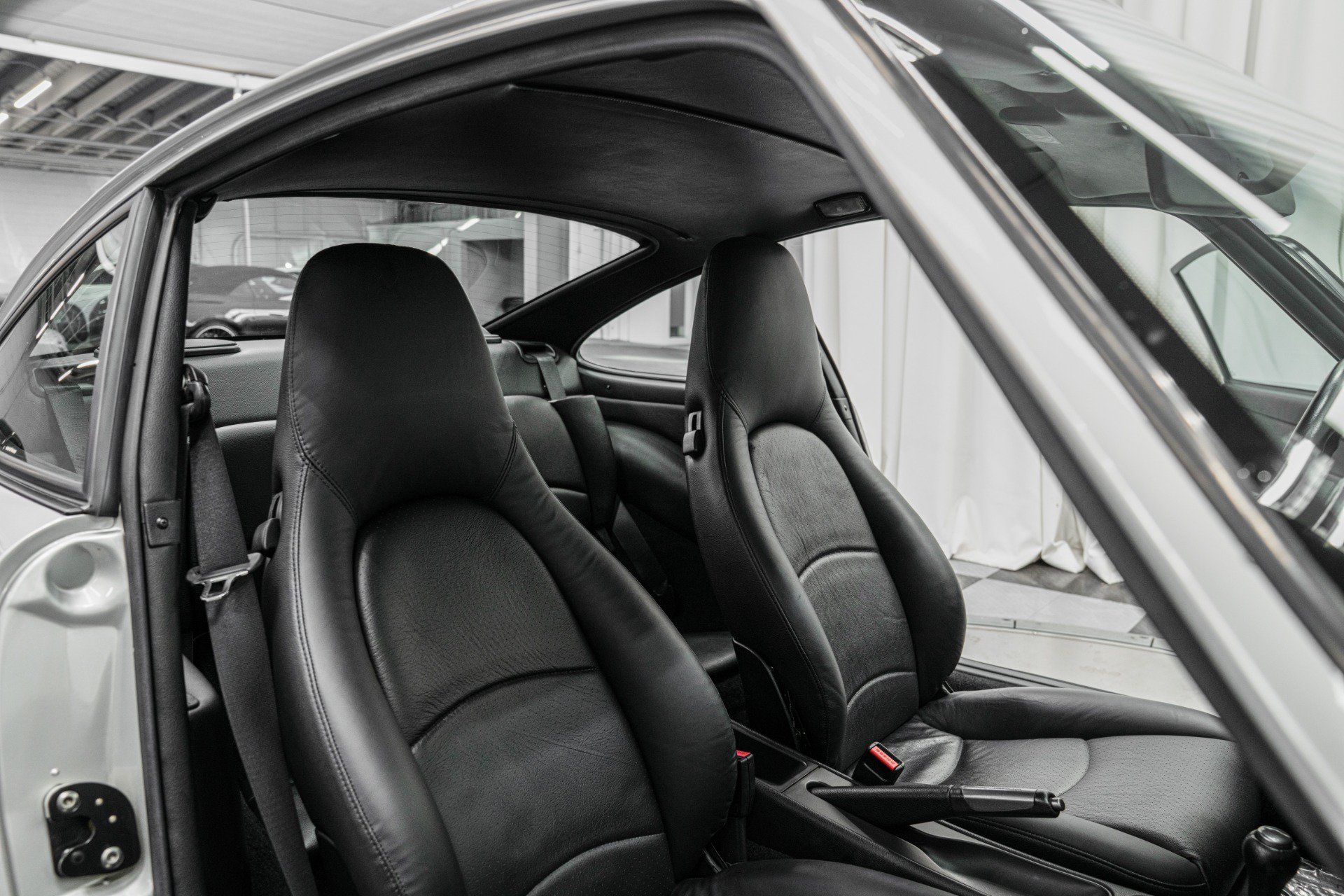 Used 1998 Porsche 911 GT3 RS image 22
