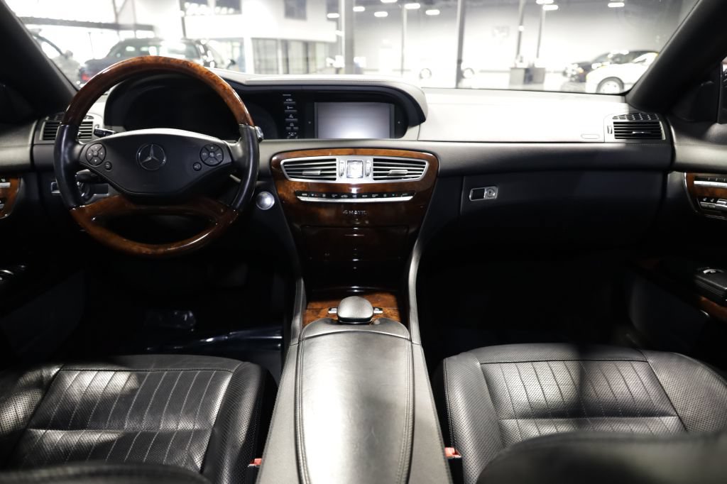 Used 2013 Mercedes-Benz CL 550 4MATIC image 23