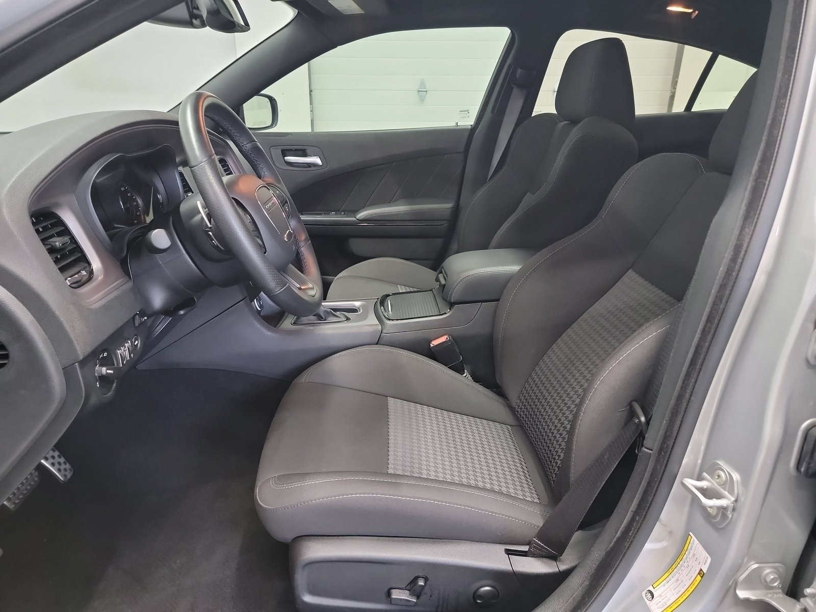 Used 2023 Dodge Charger R/T w/ Blacktop Package RWD image 12