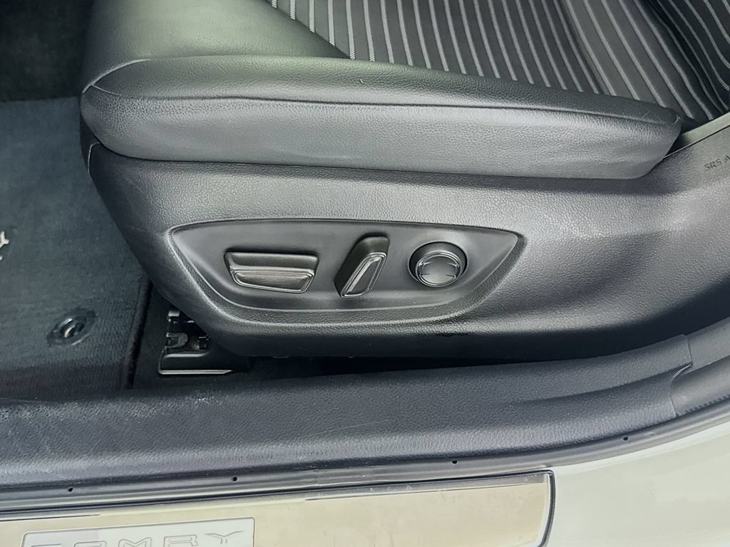 Used 2024 Toyota Camry SE FWD image 21