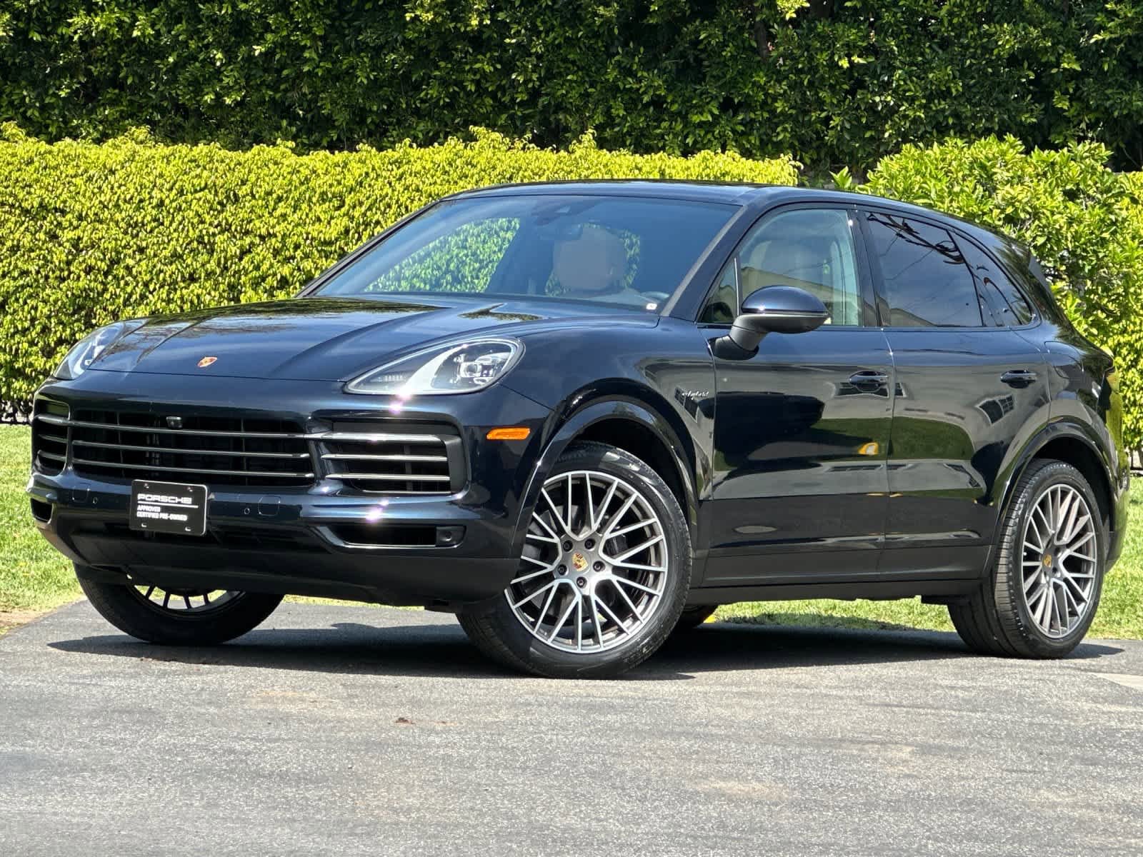 Certified 2023 Porsche Cayenne