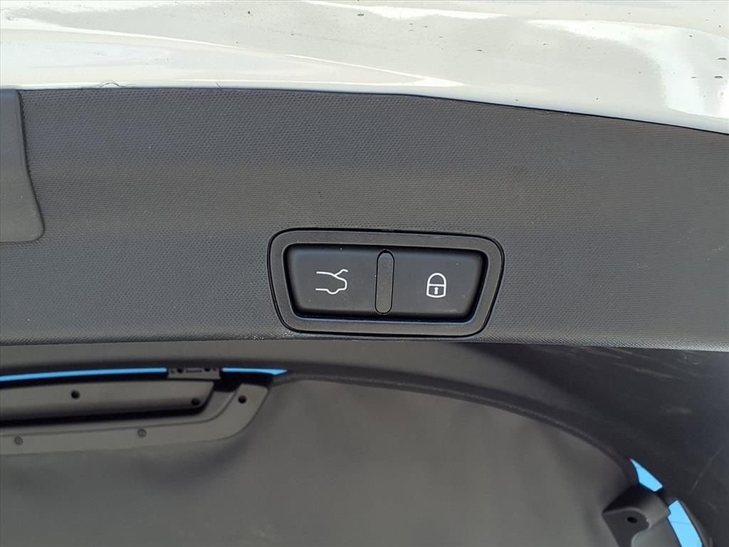 Used 2023 Alfa Romeo Stelvio Ti w/ Active Assist Plus Package AWD/4WD image 19