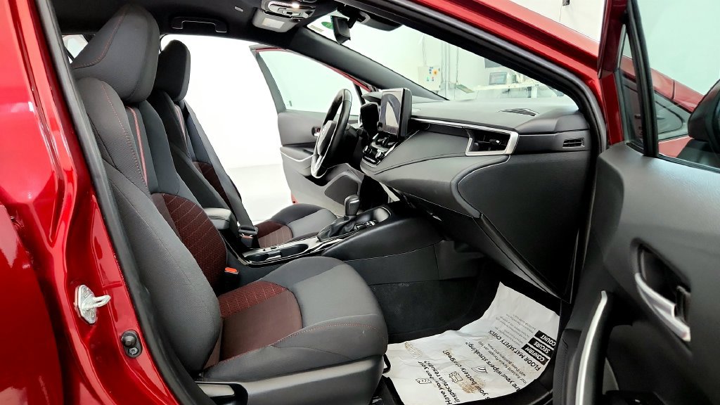 Certified 2024 Toyota Corolla SE FWD image 17
