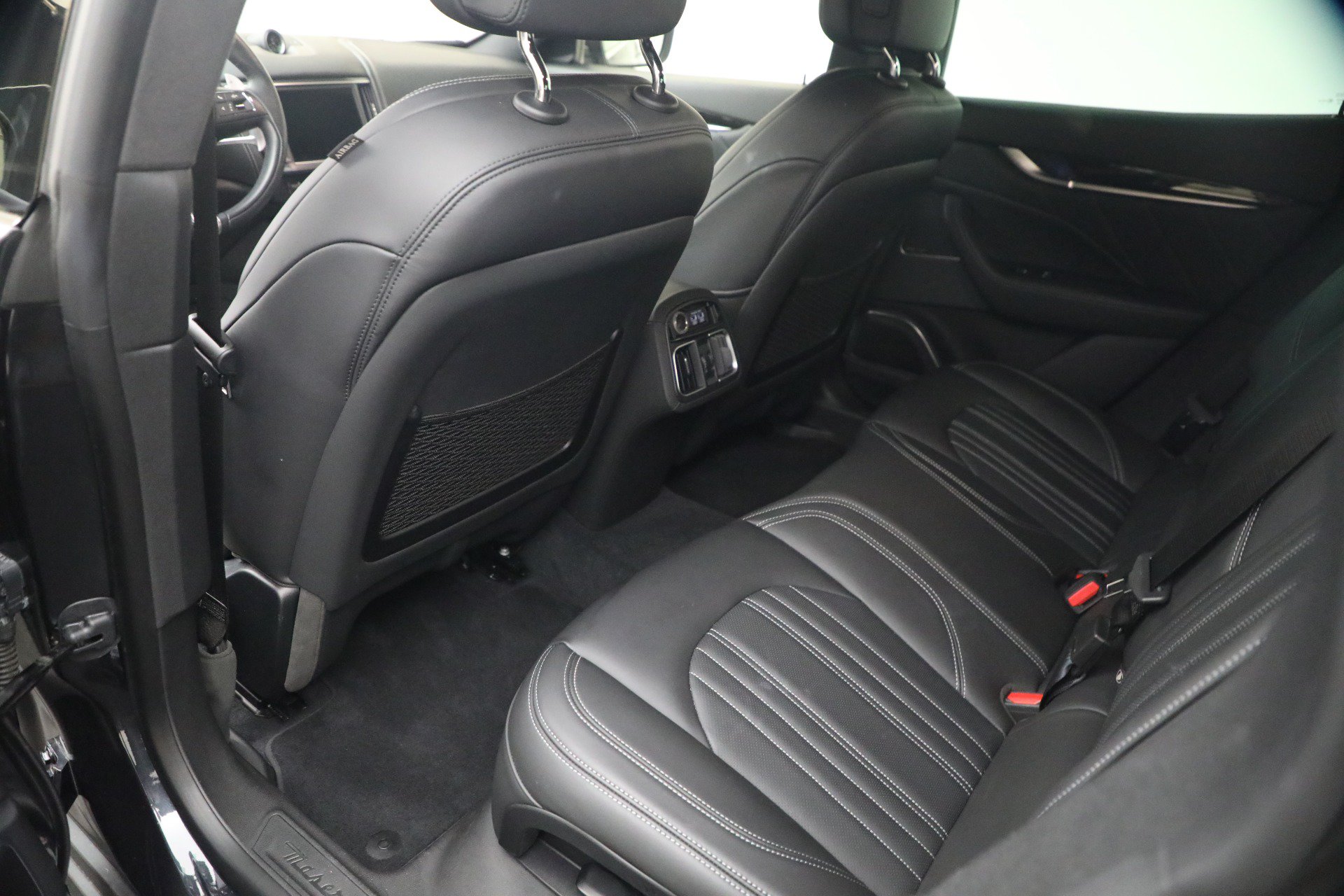 Certified 2023 Maserati Levante GT AWD/4WD image 24