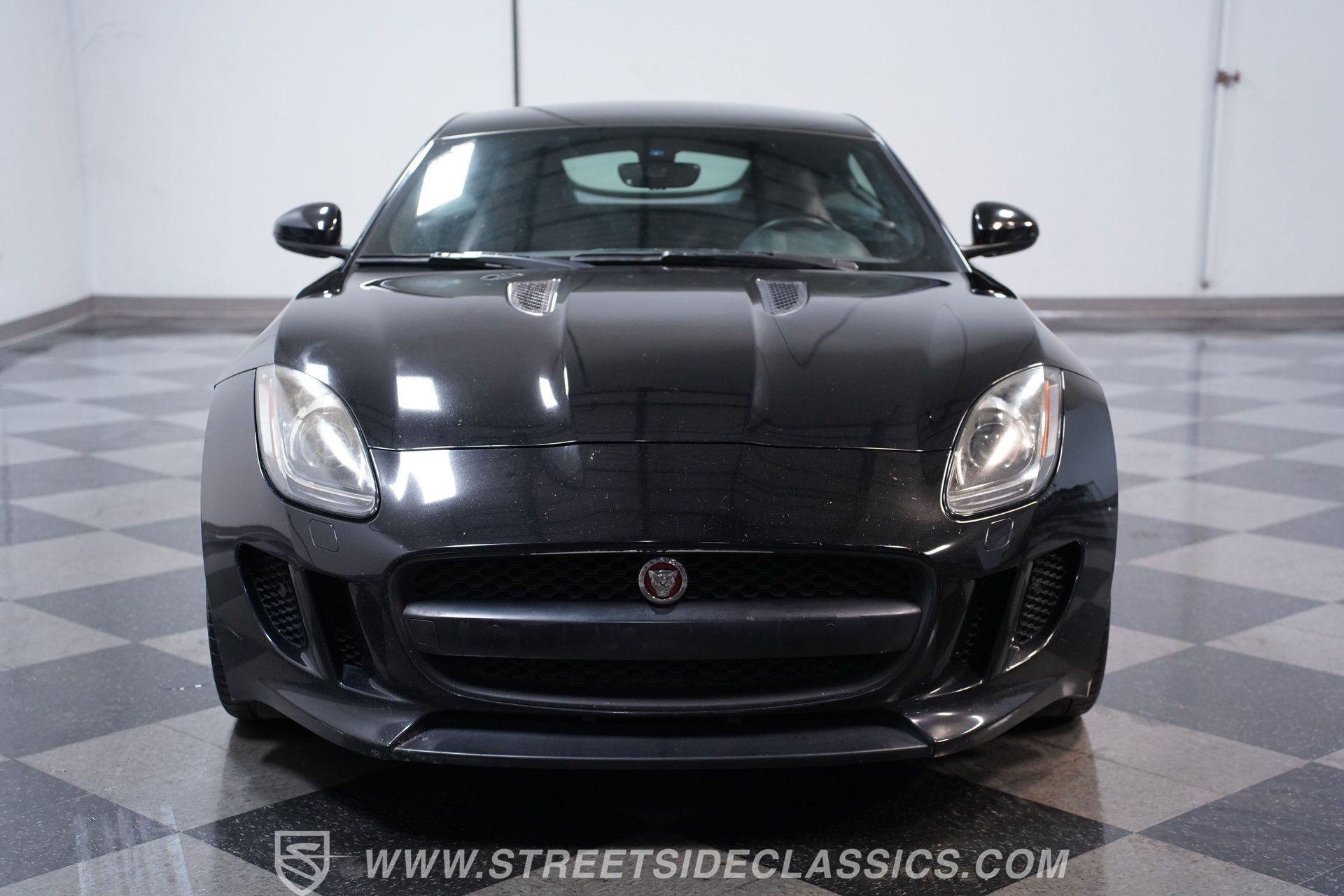 Used 2016 Jaguar F-TYPE Coupe RWD image 17