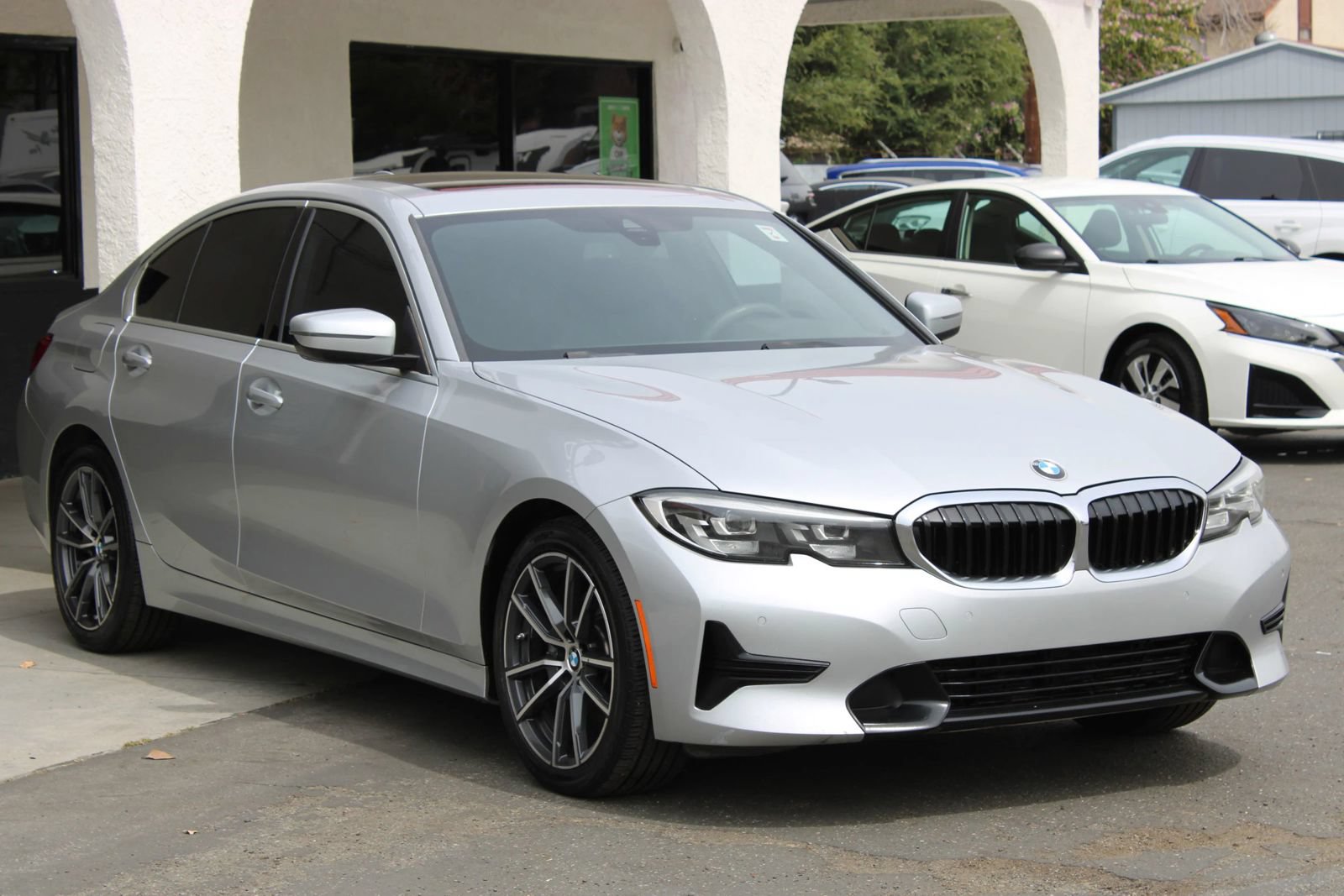Used 2019 BMW 330i Sedan w/ Driving Assistance Package RWD image 32