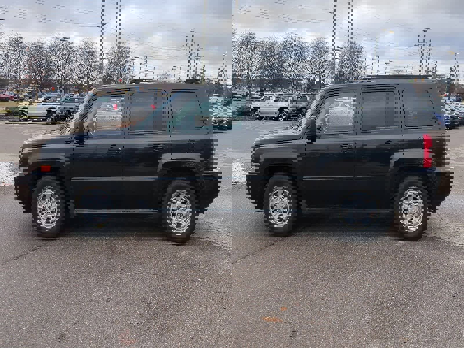 Used 2009 Jeep Patriot Sport image 5