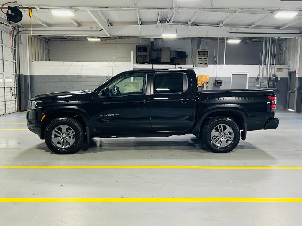 New 2027 Nissan Frontier SV RWD image 12