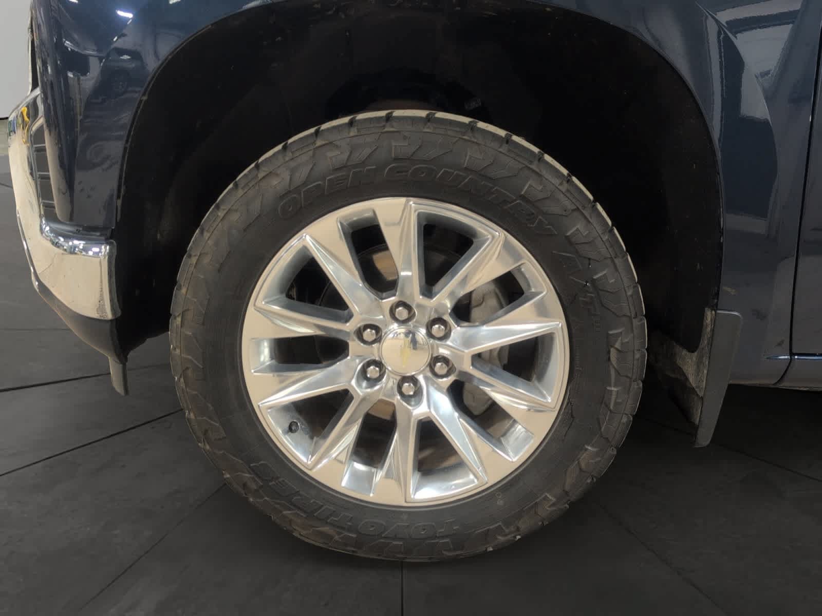 Used 2020 Chevrolet Silverado 1500 LTZ AWD/4WD image 14
