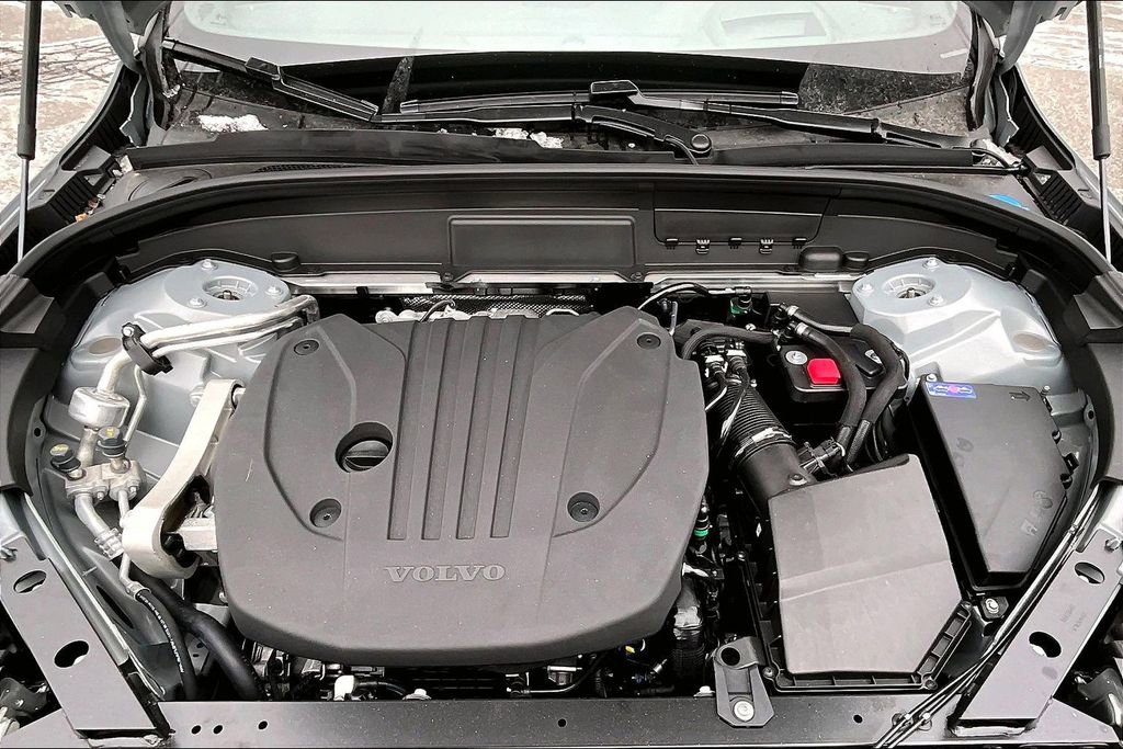 New 2026 Volvo XC60 B5 Ultra w/ Protection Package Premier image 12