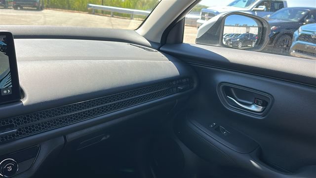 Used 2026 Honda HR-V LX image 20