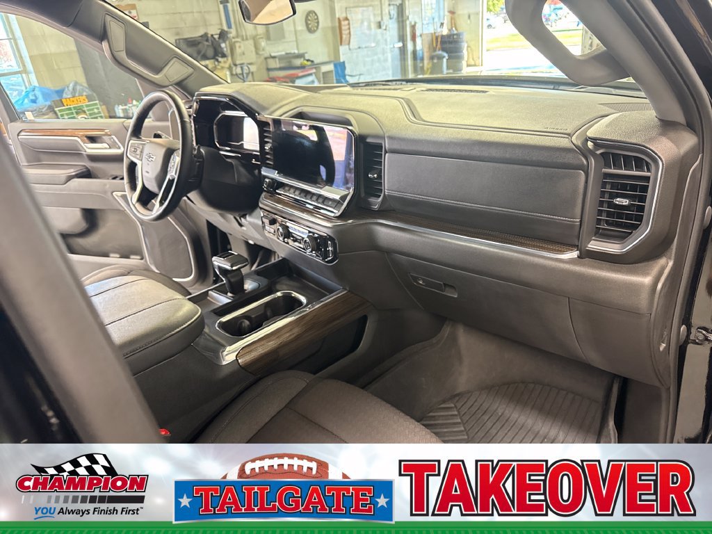 Used 2023 Chevrolet Silverado 1500 RST AWD/4WD image 27
