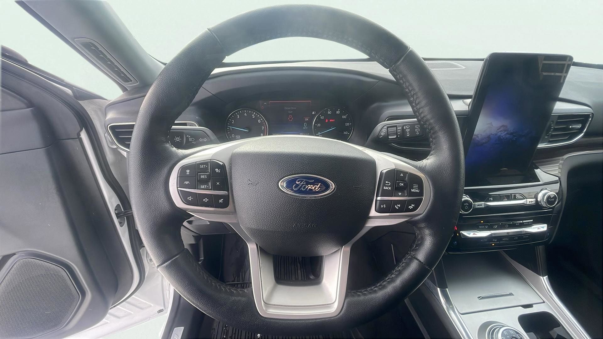 Certified 2023 Ford Explorer Limited w/ Limited Technology Package image 14