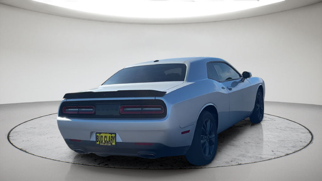 Used 2020 Dodge Challenger SXT w/ Driver Convenience Group AWD/4WD image 15