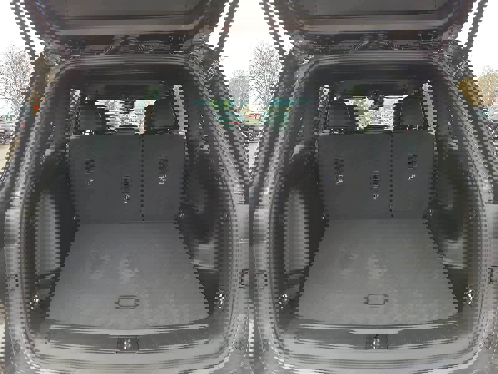 New 2025 Jeep Grand Cherokee Altitude image 27