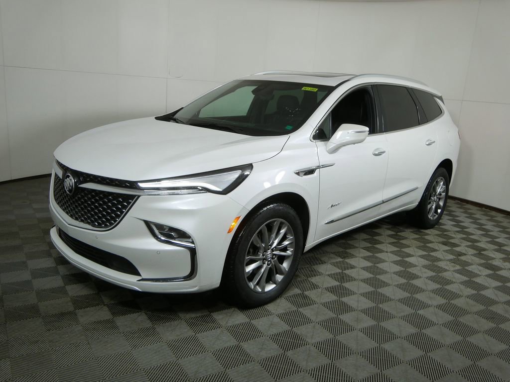 Used 2024 Buick Enclave Avenir w/ Avenir Technology Package image 8