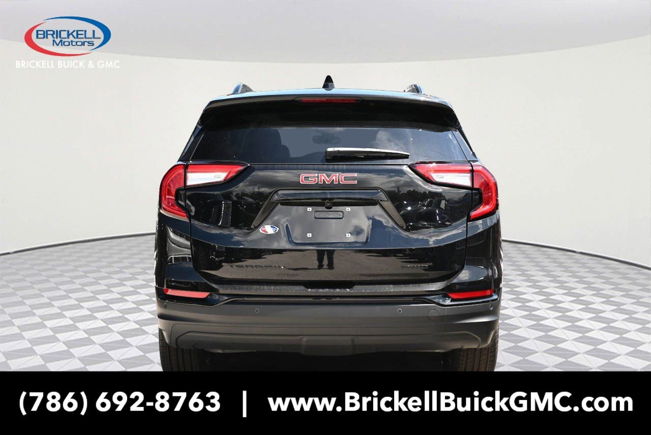 New 2024 GMC Terrain SLT w/ Elevation Edition image 6