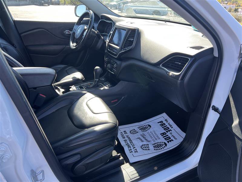 Used 2019 Jeep Cherokee Trailhawk w/ Comfort/Convenience Group image 10