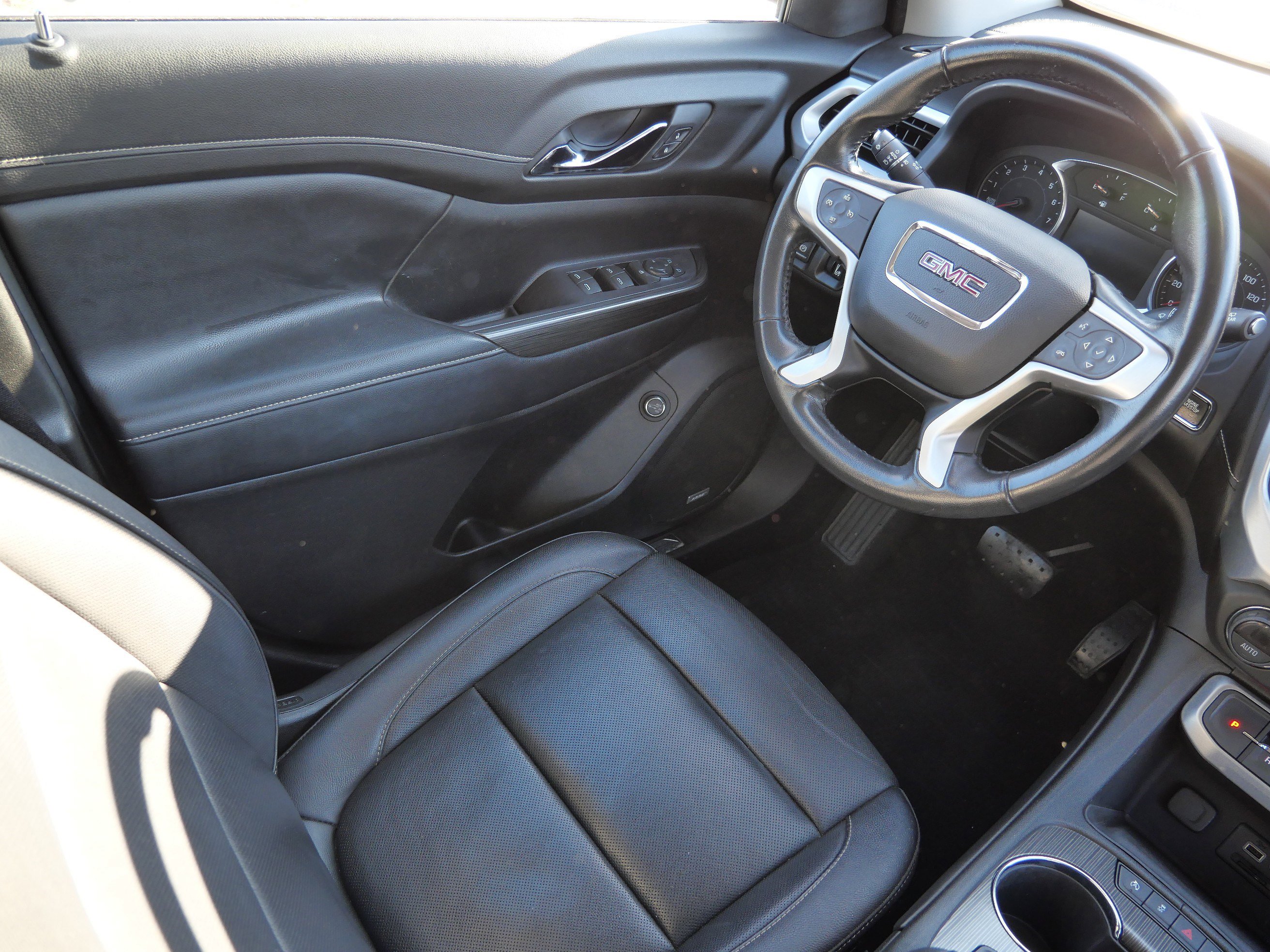 Used 2020 GMC Acadia SLT image 9