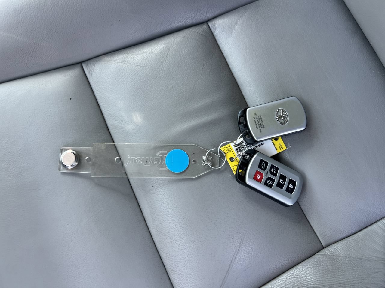 Used 2018 Toyota Sienna XLE FWD image 38