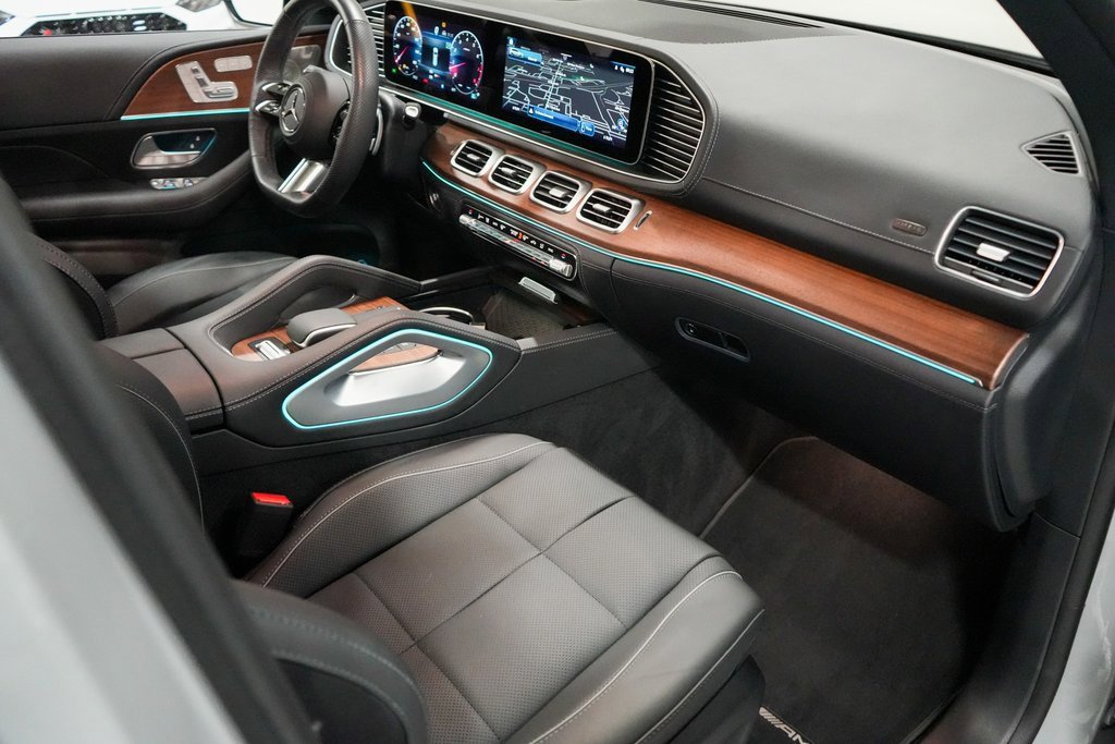 Used 2024 Mercedes-Benz GLS 580 4MATIC image 14