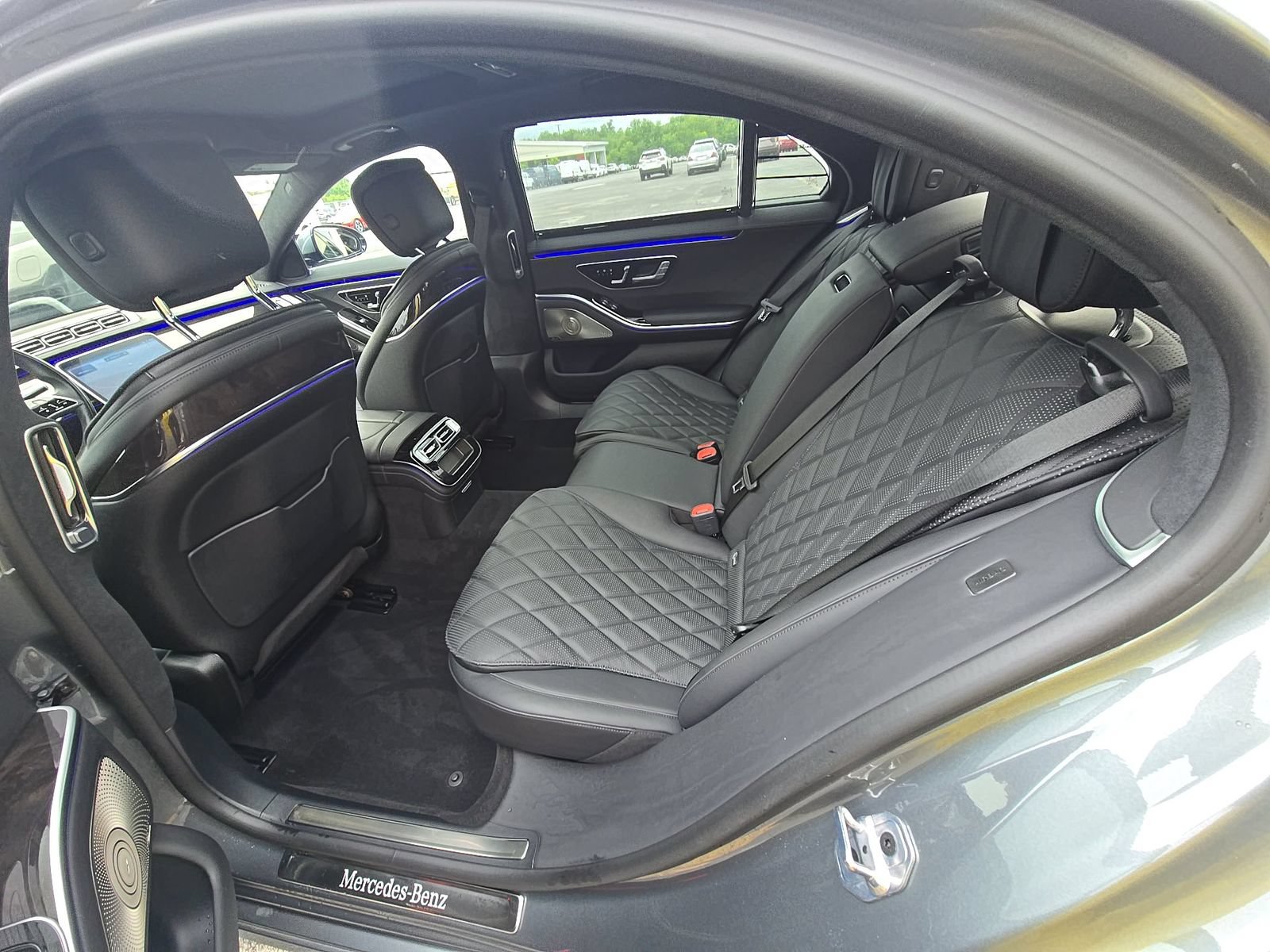 Used 2024 Mercedes-Benz S 580 4MATIC Sedan w/ Warmth & Comfort Package image 15