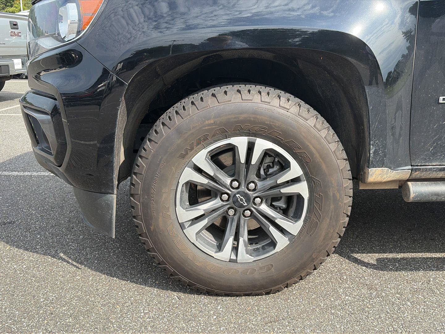 Used 2022 Chevrolet Colorado Z71 AWD/4WD image 12
