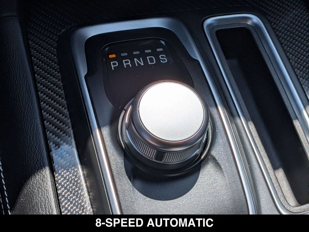Used 2023 Chrysler 300 C RWD image 8